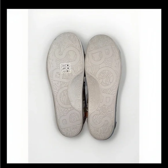 BOBS by Skechers Memory Foam Women’s Size 9.5 Multicolor Dog Pattern Sneakers - Picture 3 of 6